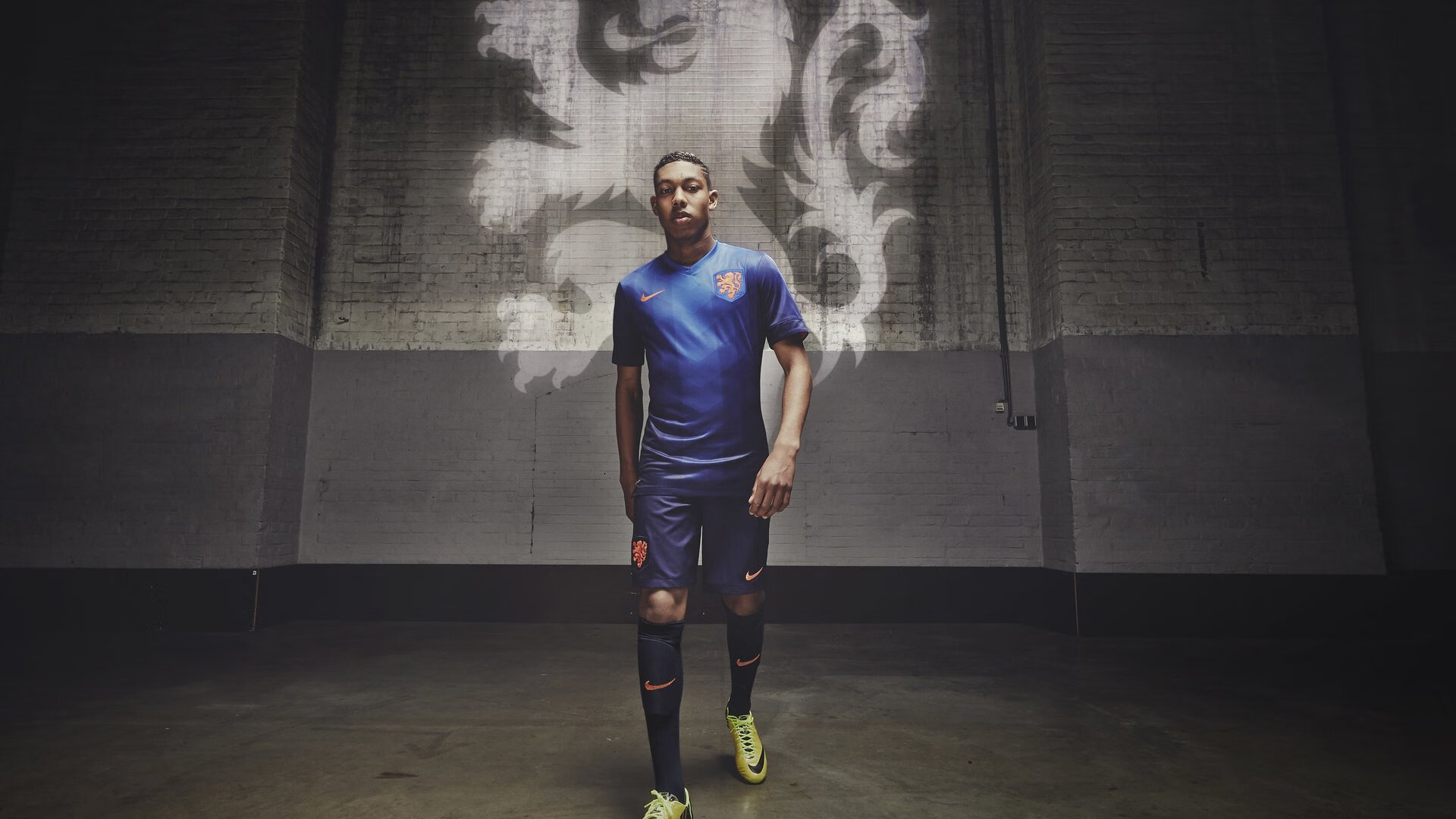 “2025世界游泳锦标赛：泳池上的速度大战与优雅演绎”